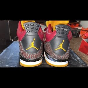 Jordan son of lows size 12